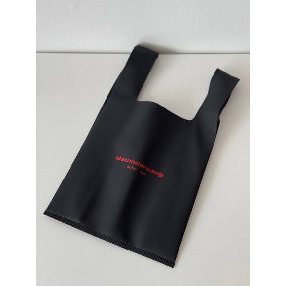 Alexander Wang Soho NYC Matte Black Rubber Shopping Bag - Picture 5 of 6